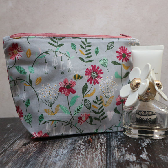 Floral Bee Make Up Bag